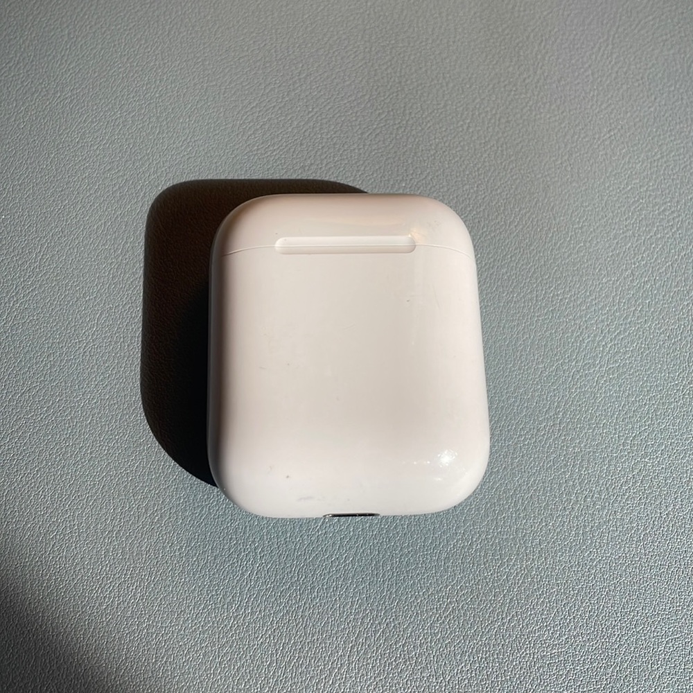 AirPods